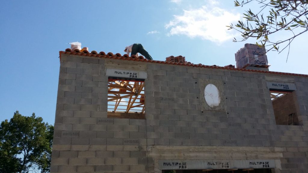 projets récents,création,rénovation,villas,maison murs parpaing,maconnerie,soutenement,cloture,piliers,portails,piscine,terrasse,dalle