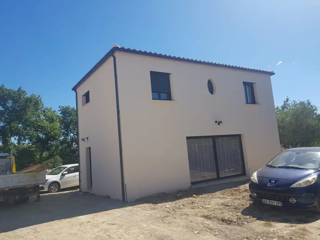 projets récents,création,rénovation,villas,maison murs parpaing,maconnerie,soutenement,cloture,piliers,portails,piscine,terrasse,dalle