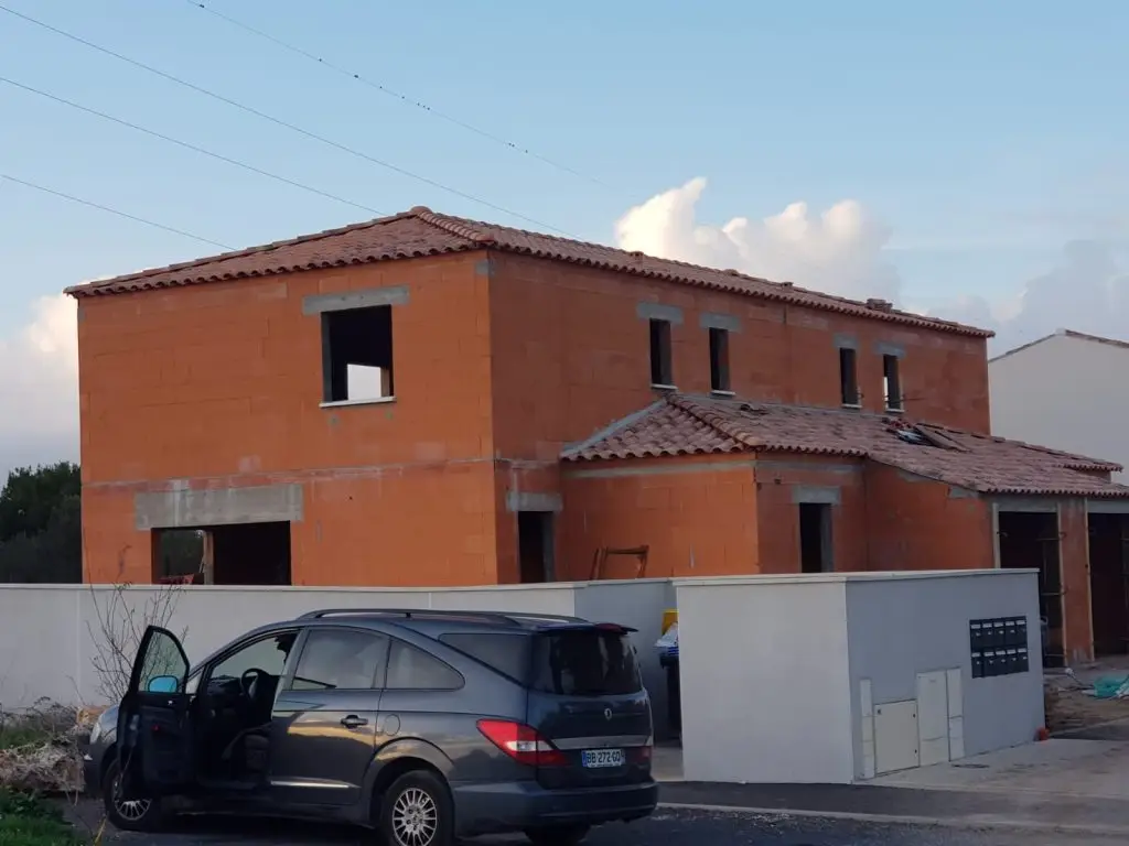 projets récents,création,rénovation,villas,maison murs parpaing,maconnerie,soutenement,cloture,piliers,portails,piscine,terrasse,dalle